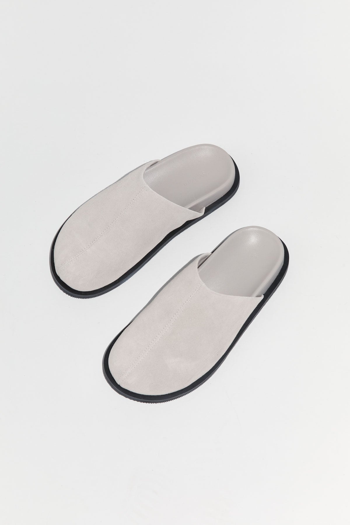 Claudia Mule - Chalk - 1