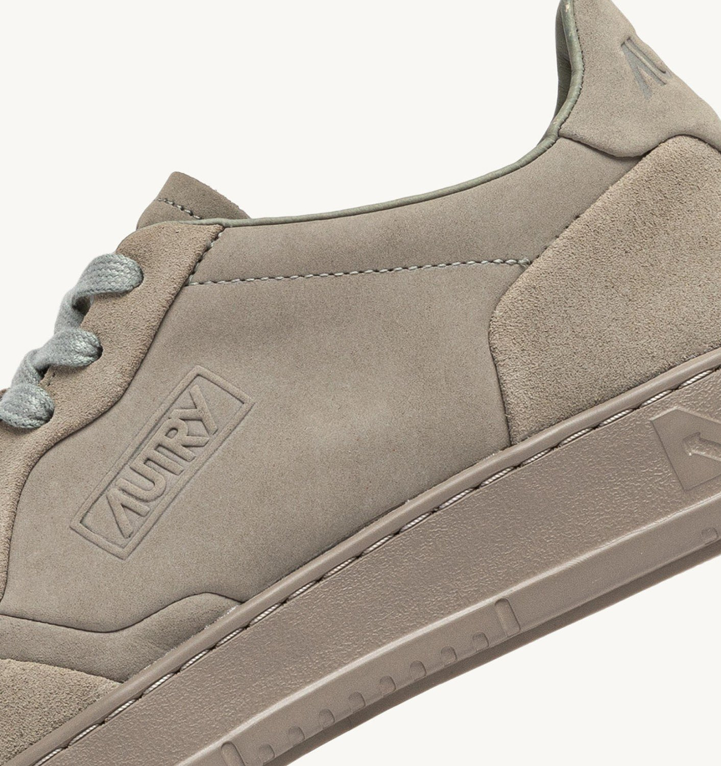 MEDALIST LOW SNEAKERS IN LONDON FOG NUBUCK LEATHER AND SUEDE - 6
