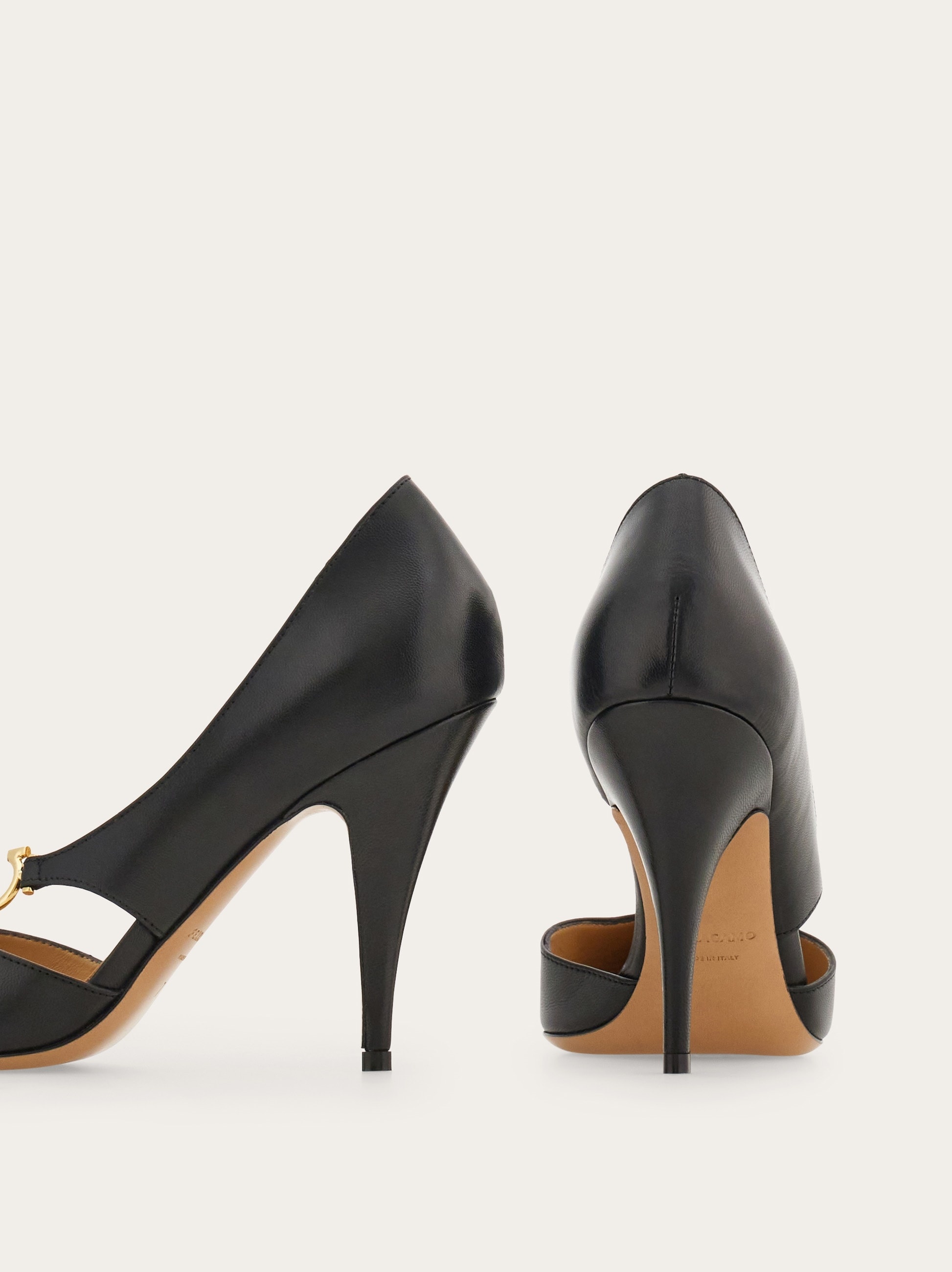Pump with Gancini detail - 6