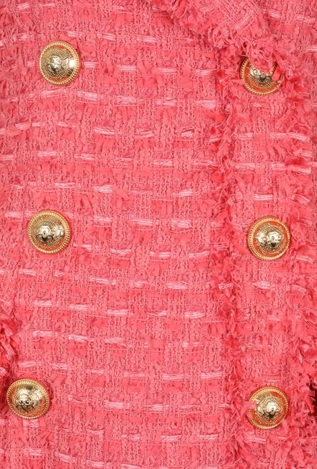 Short salmon pink tweed dress with gold-tone double-buttoned fastening - 2