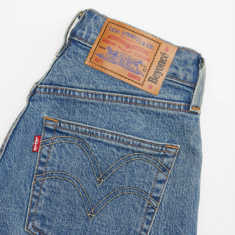 BEYONCÉ X LEVI’S® 501® CURVE WOMEN'S JEANS 9