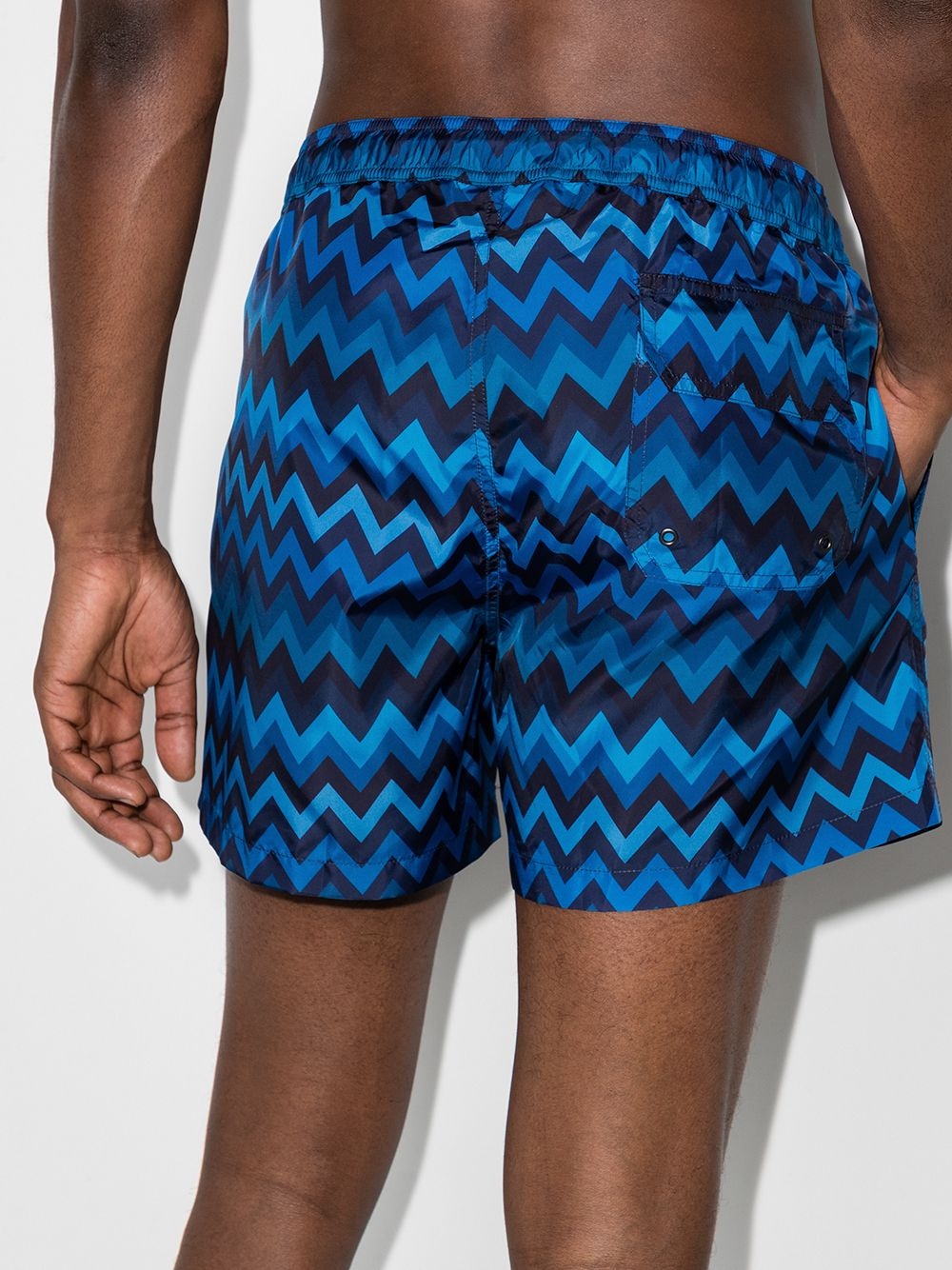 chevron print swim shorts - 3