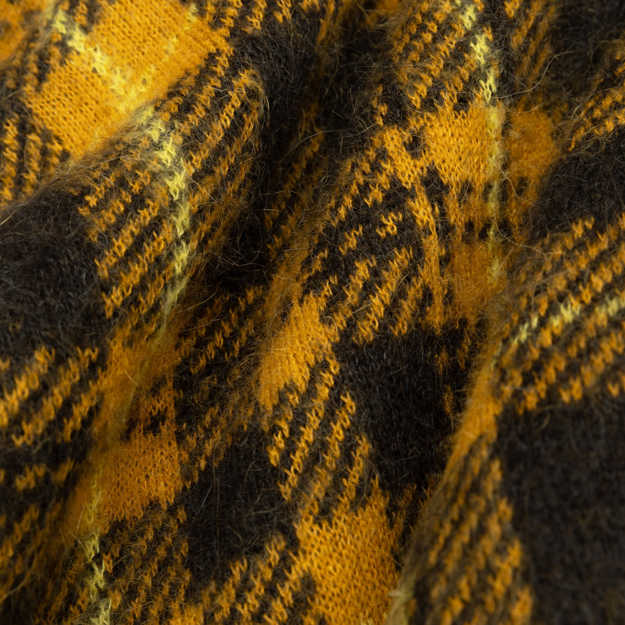 KNITTED TARTAN VEST - 4