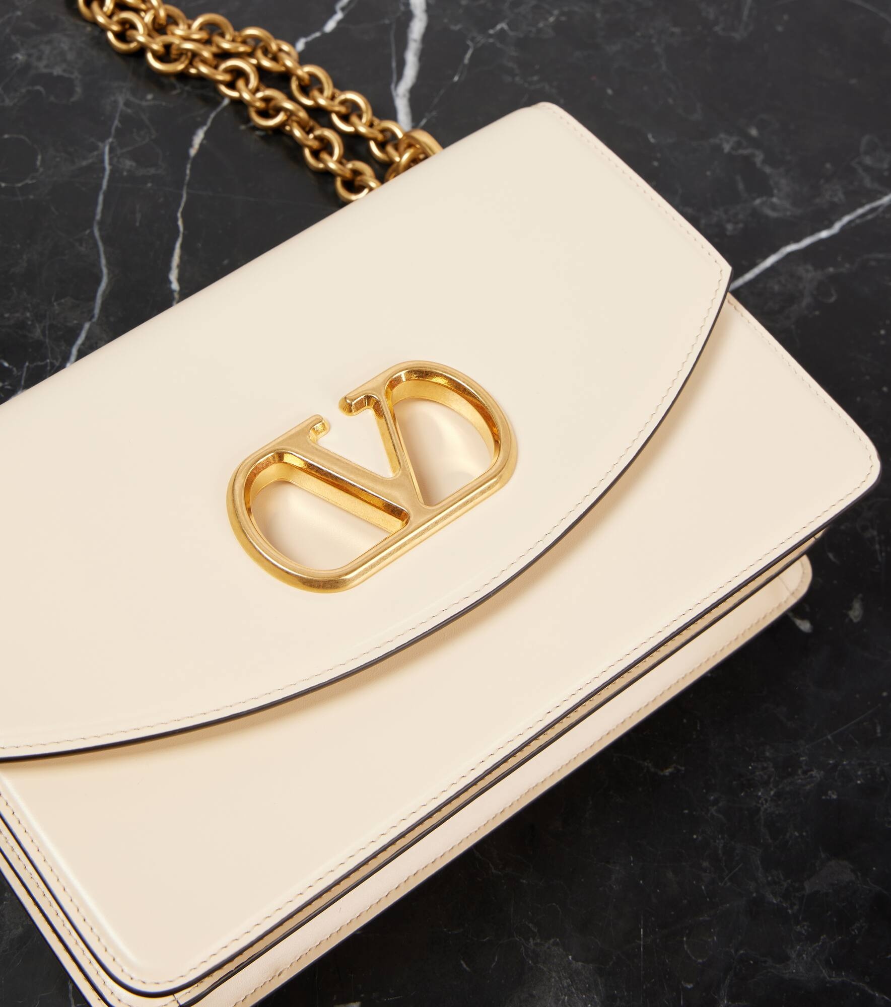 Vain Medium leather shoulder bag - 6