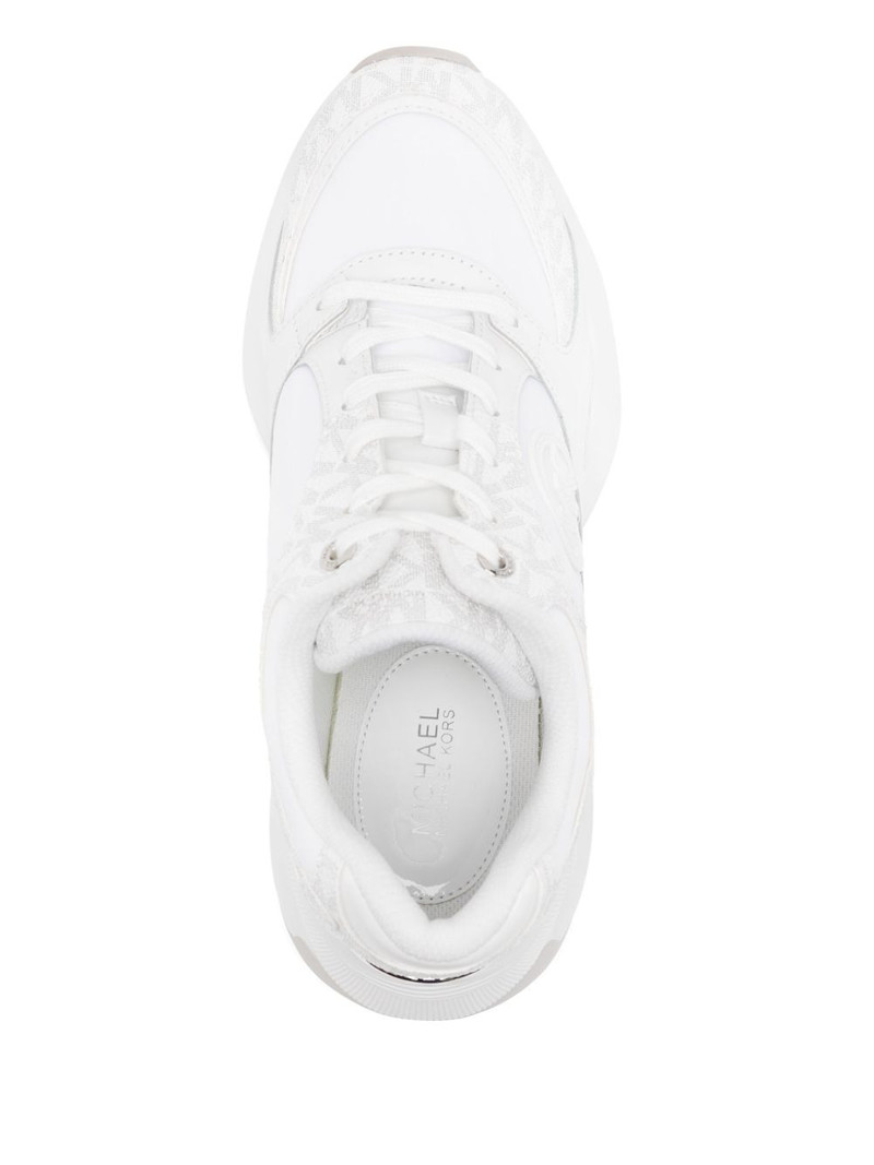 lace-up fastening trainer 4