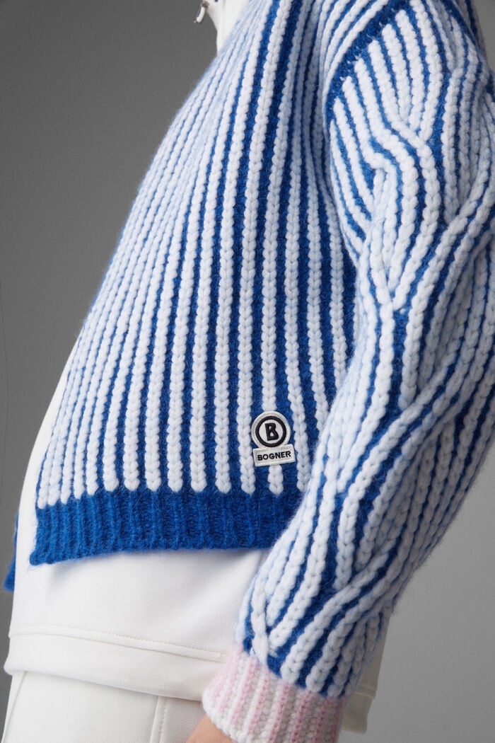 Danna Knitted cardigan in Azure blue/White - 4