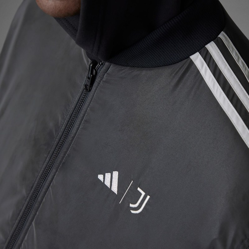 Juventus x NASA 영감을 얻은 LFSTLR Reversible Bomber 재킷 10