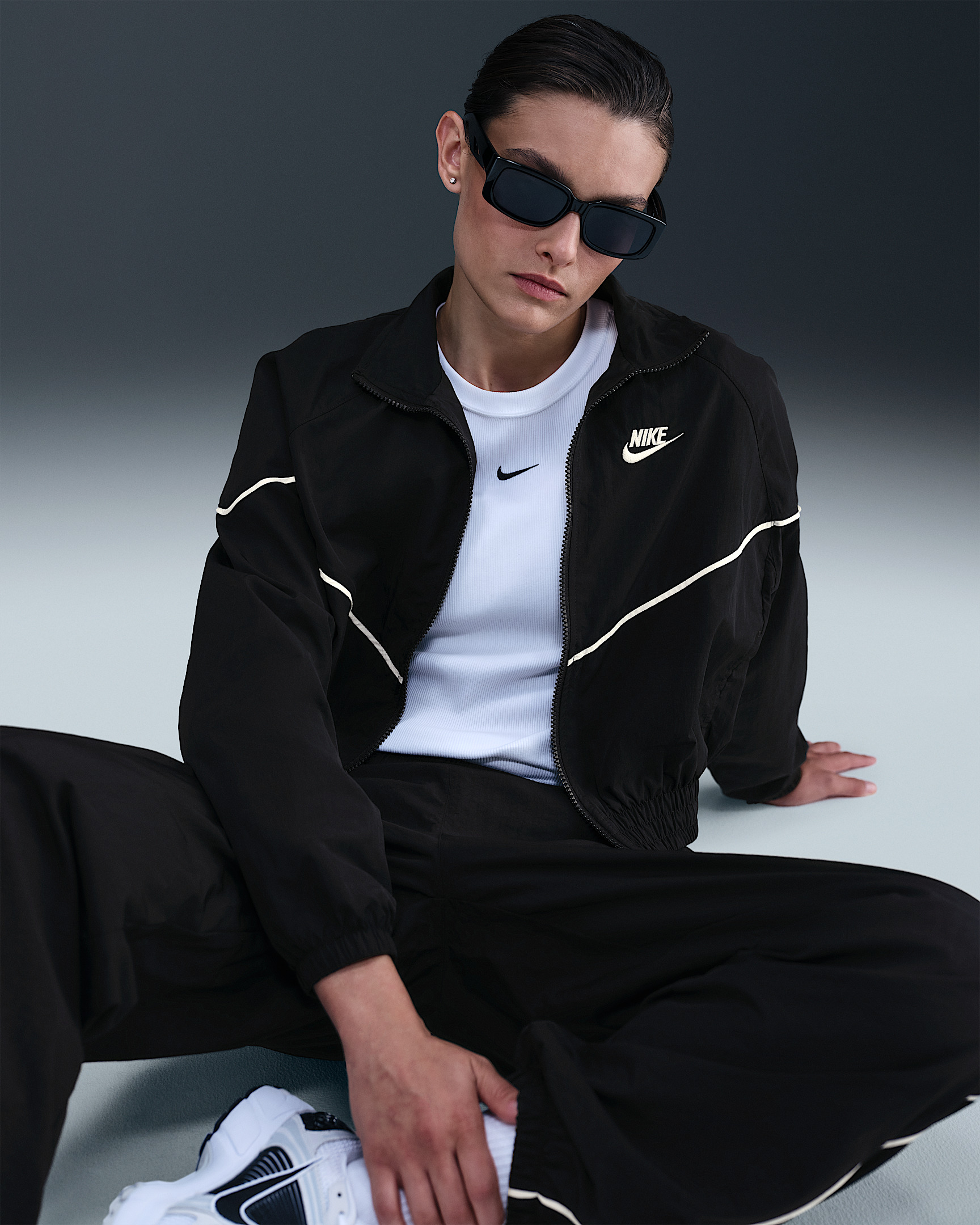 Nike Sportswear Windrunner Women's Woven Jacket - 3