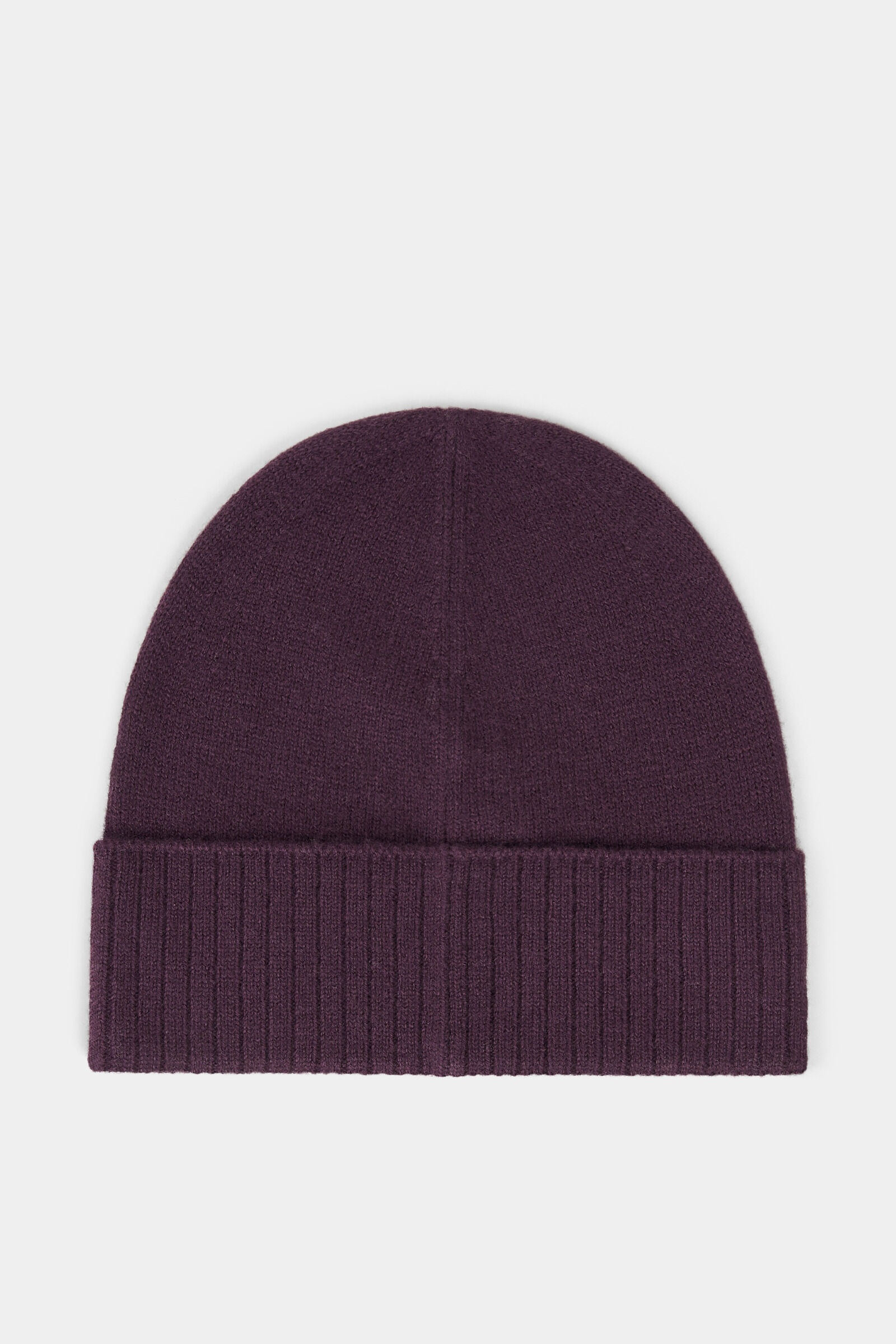 Lamiah Knitted hat in Plum - 2