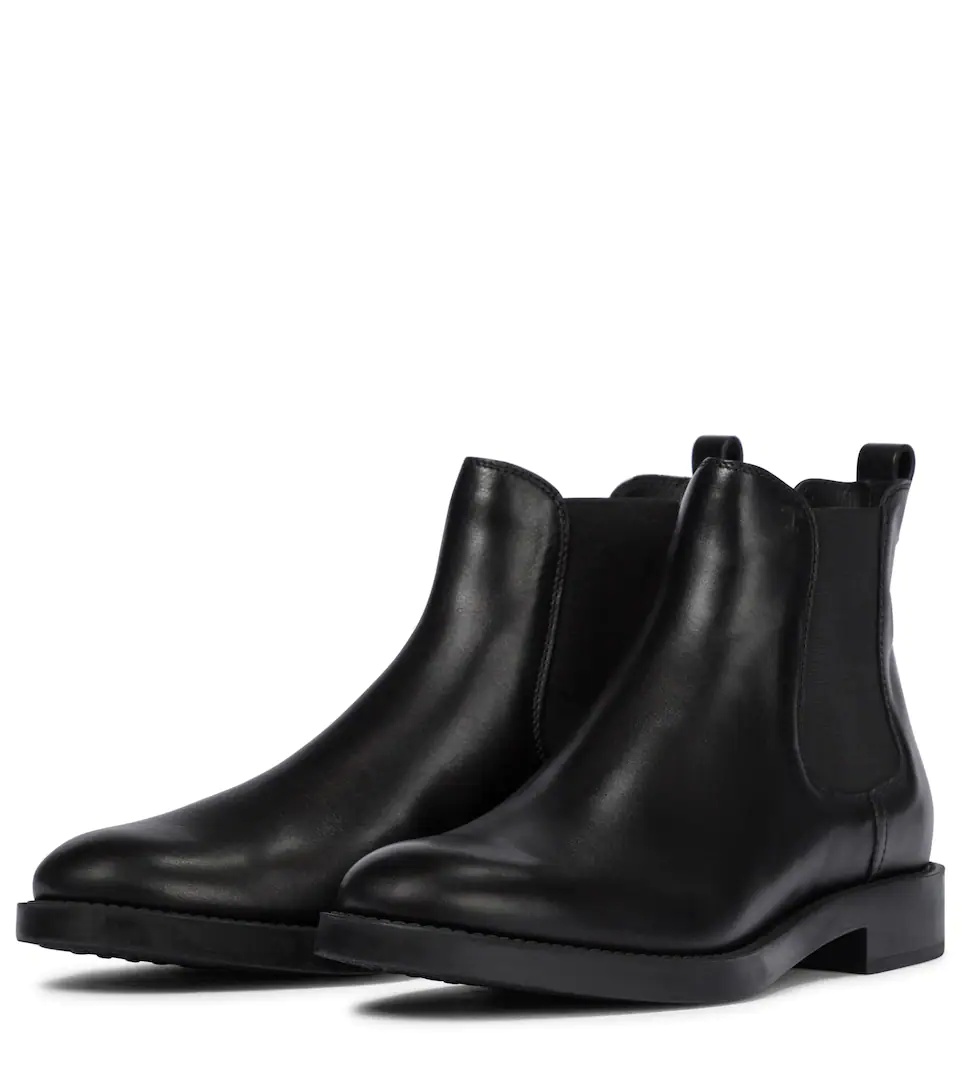 Leather Chelsea boots - 5