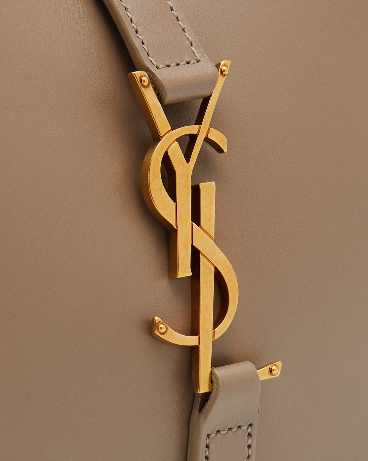 Le 5 A 7 YSL Shoulder Bag in Smooth Leather - 8