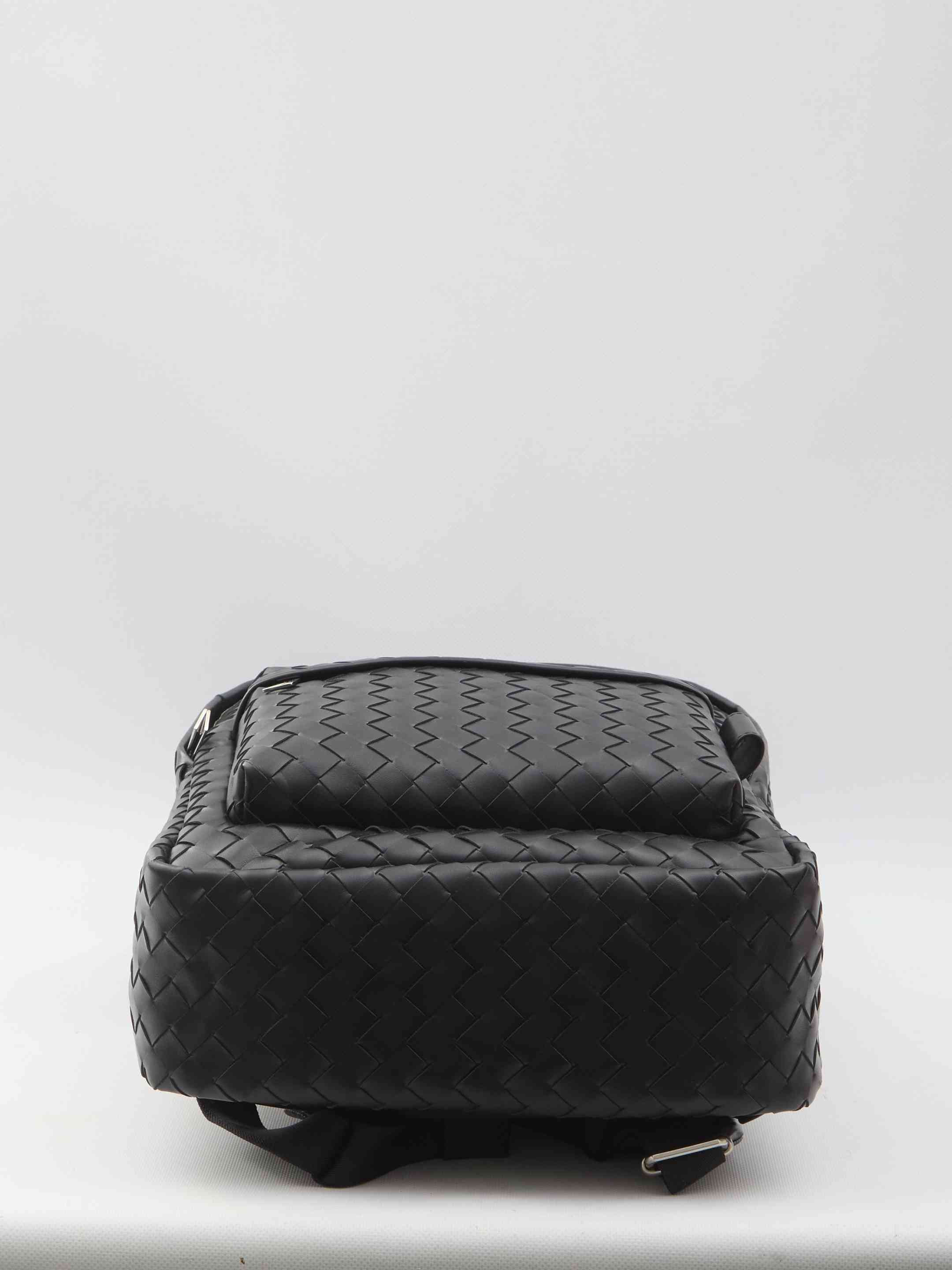 Bottega Veneta Men Black Intrecciato Backpack - 3