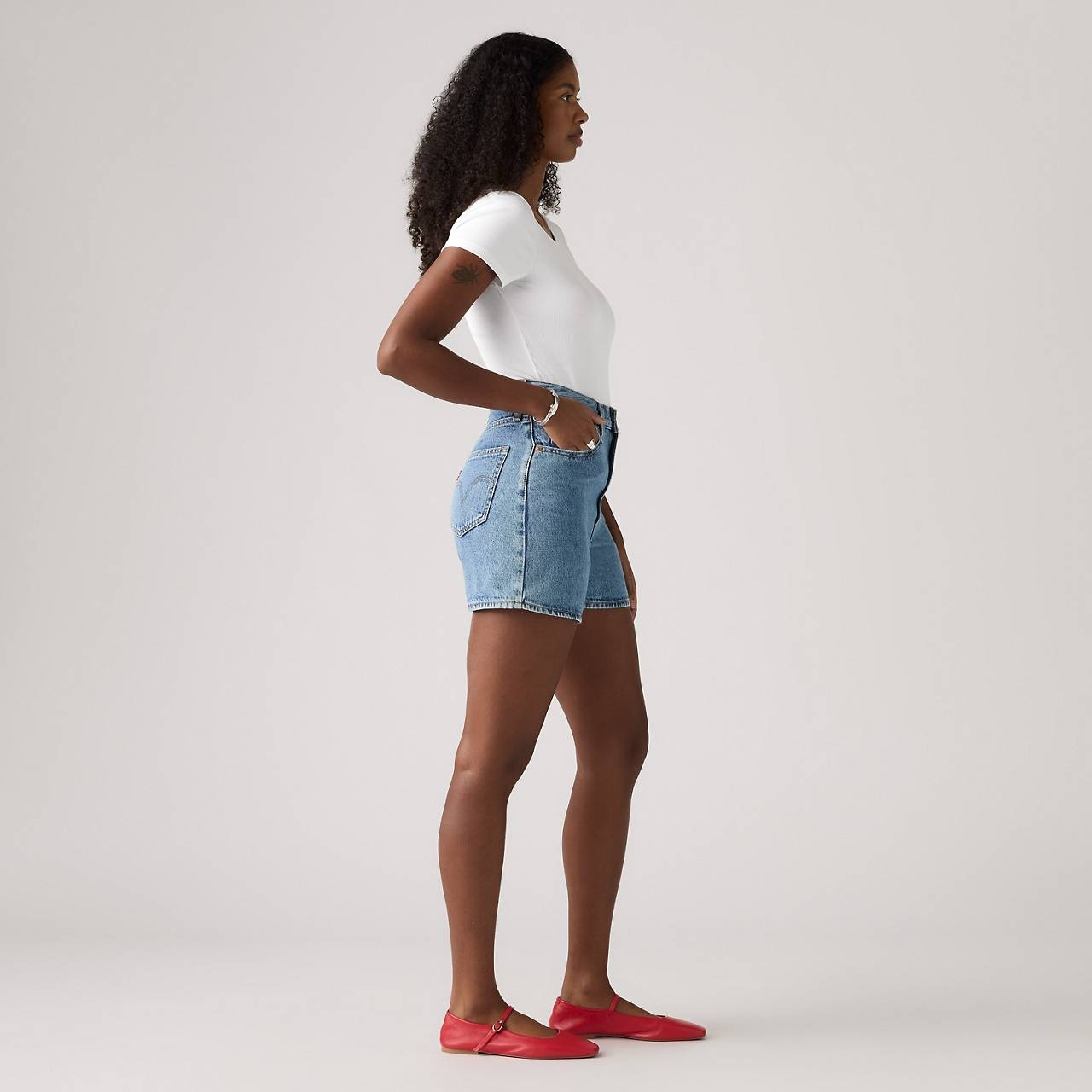 HIGH RISE CINCH MID-THIGH WOMEN'S SHORTS - 4