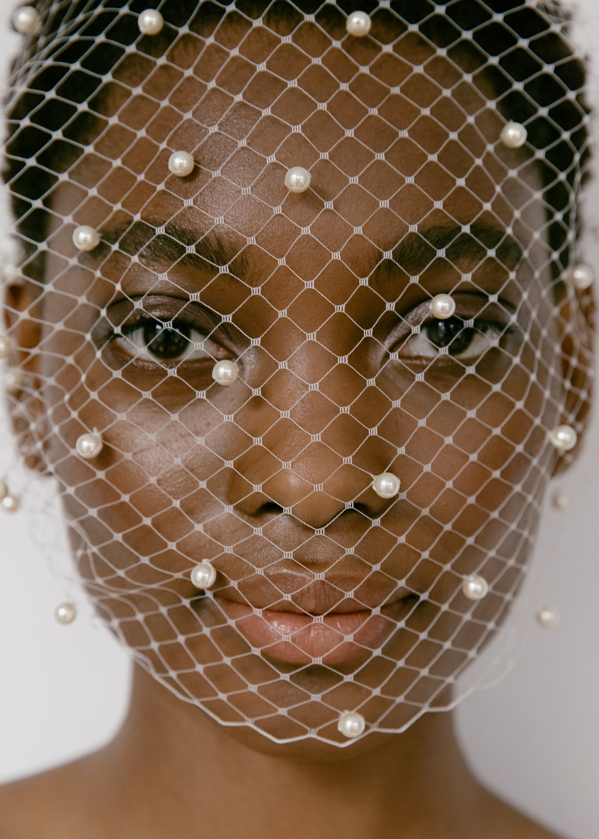 Voilette Headband with Pearls - 5