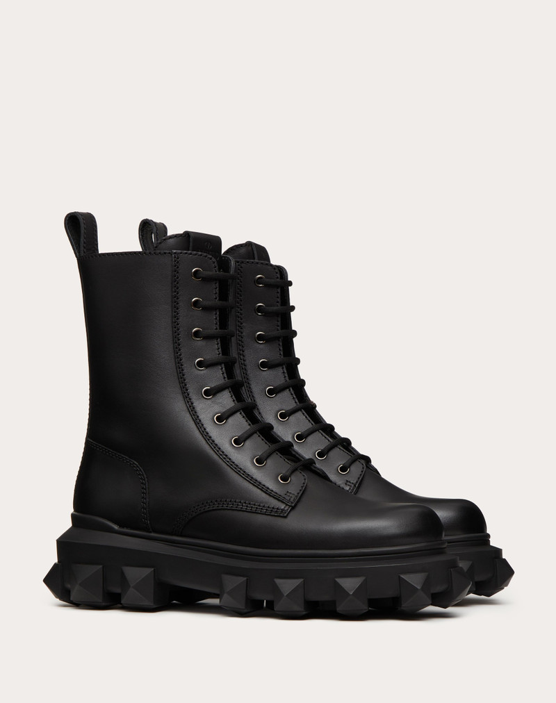 Valentino TRACKSTUD CALFSKIN COMBAT BOOT outlook