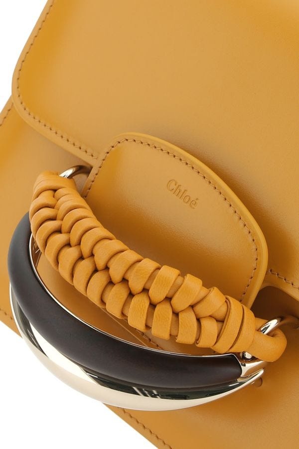 【送料&関税込】ChloAC Mustard Leather Kattie Clutch Chloé Mustard Leather Kattie Clutch | italist