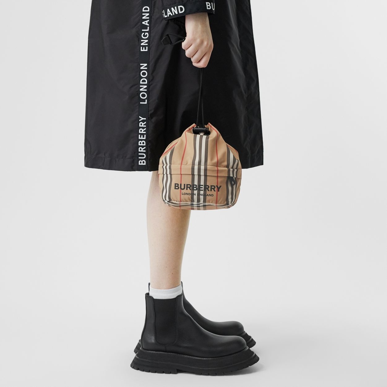 Icon Stripe Nylon Drawcord Pouch - 2