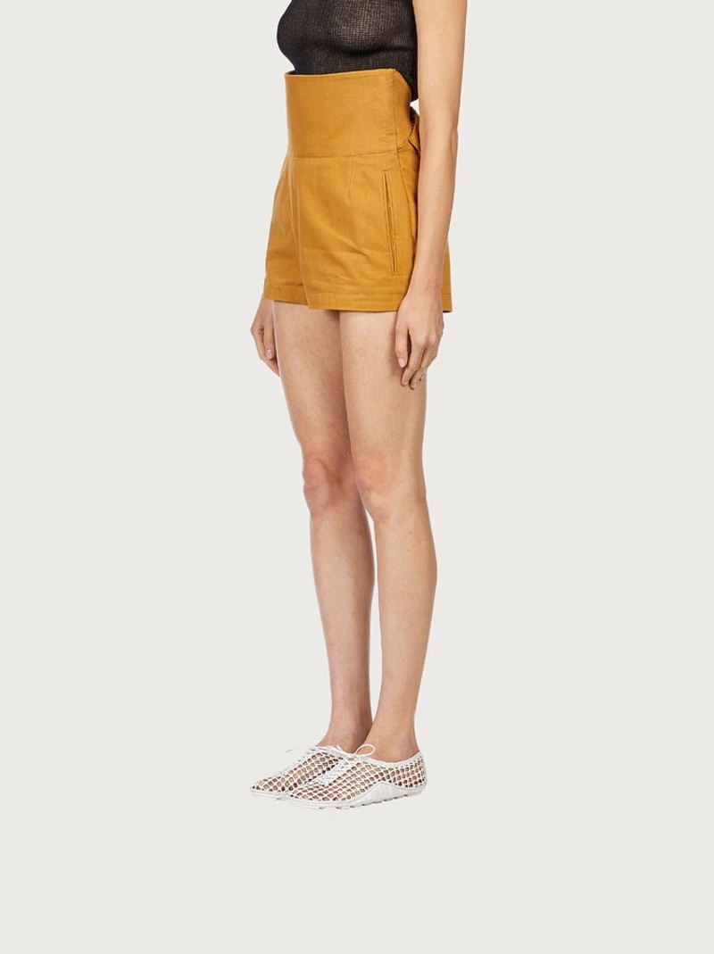 CITY SHORTS WITH BASQUE WAIST 6