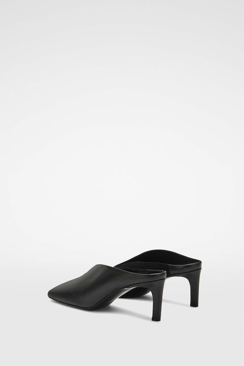 Mules 4