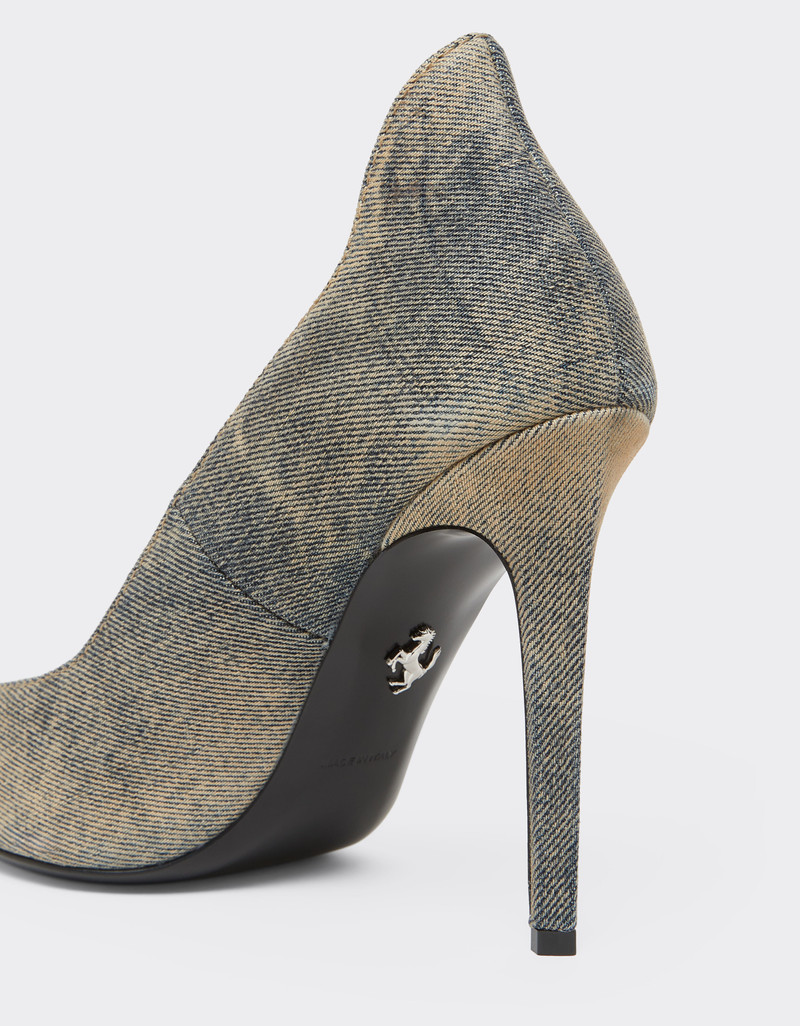 Stone-washed denim pumps 5