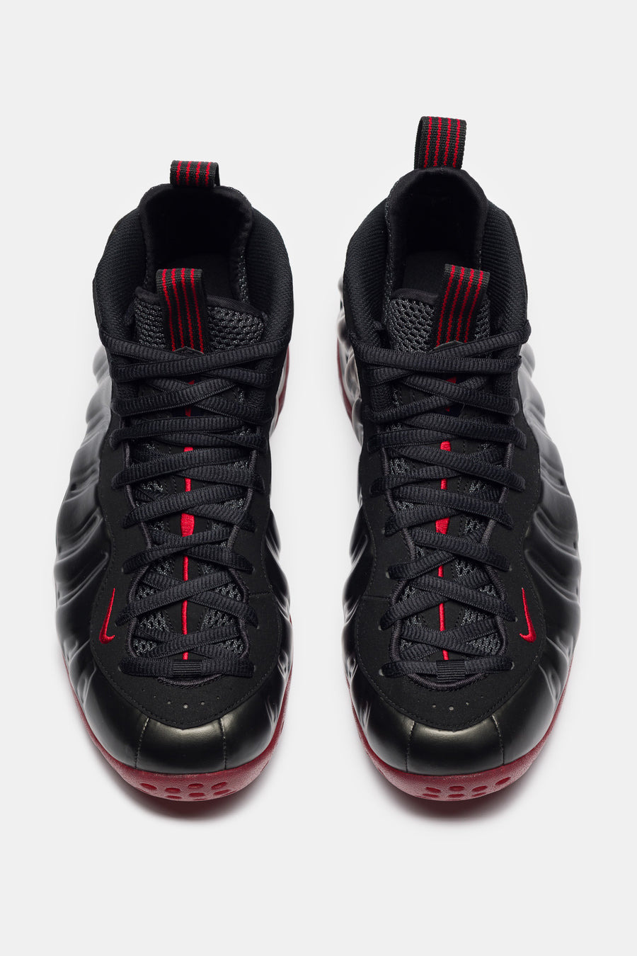 Air Foamposite One Sneaker in Black/Varsity Red - 4