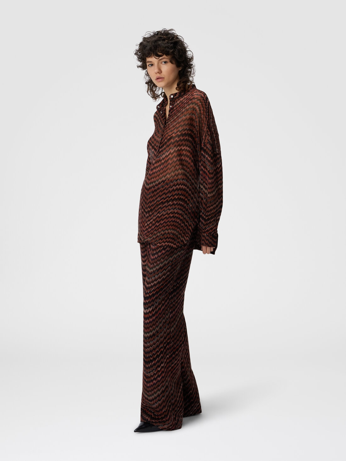 Blouse with Mandarin Collar and Zigzag Pattern - 2