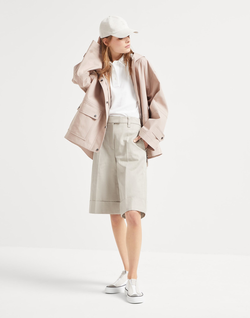 Water-resistant bonded cotton poplin outerwear jacket with heat-bonded seams and shiny zipper pull 5