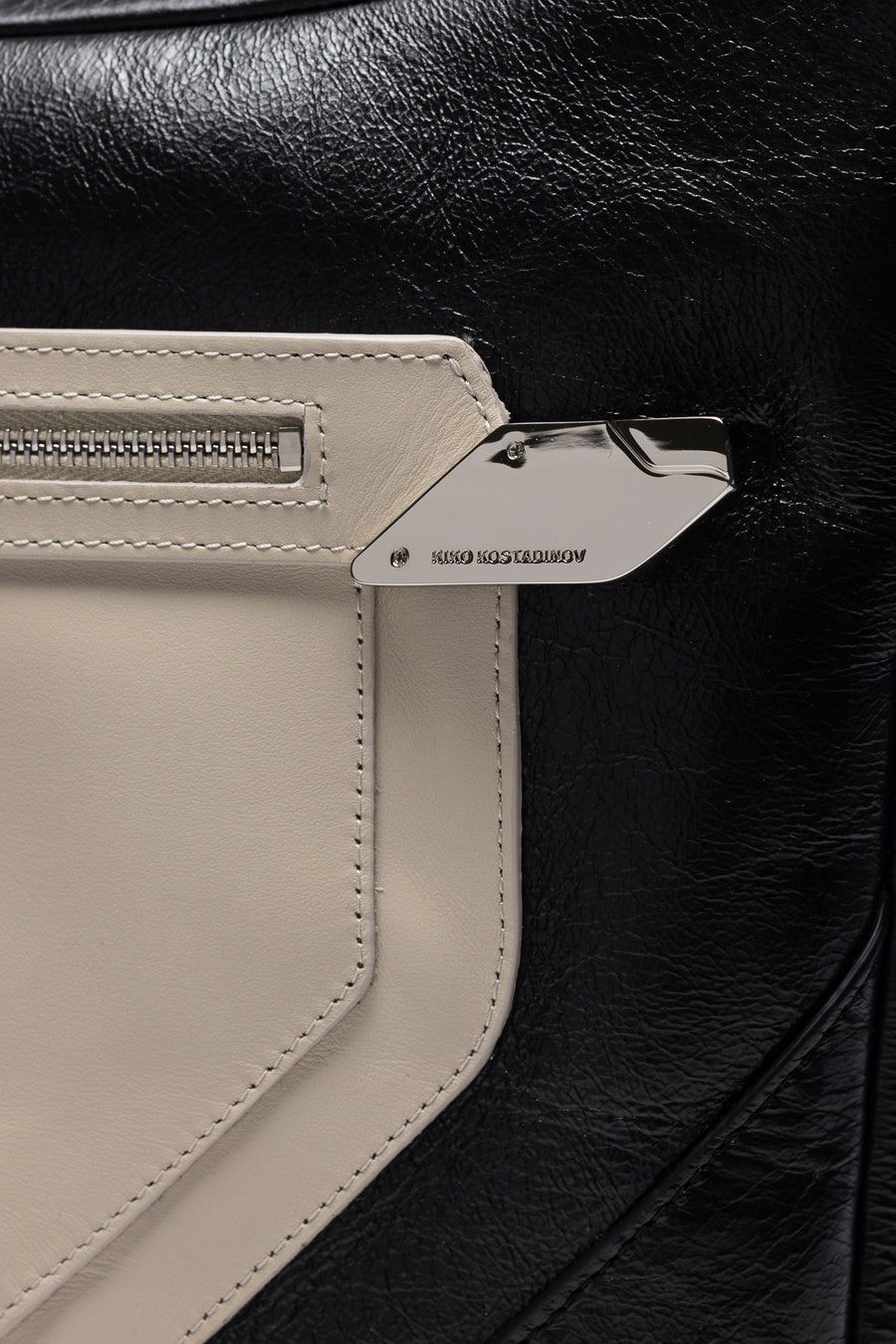 Deultum Leather Bag in Black/Beige - 4