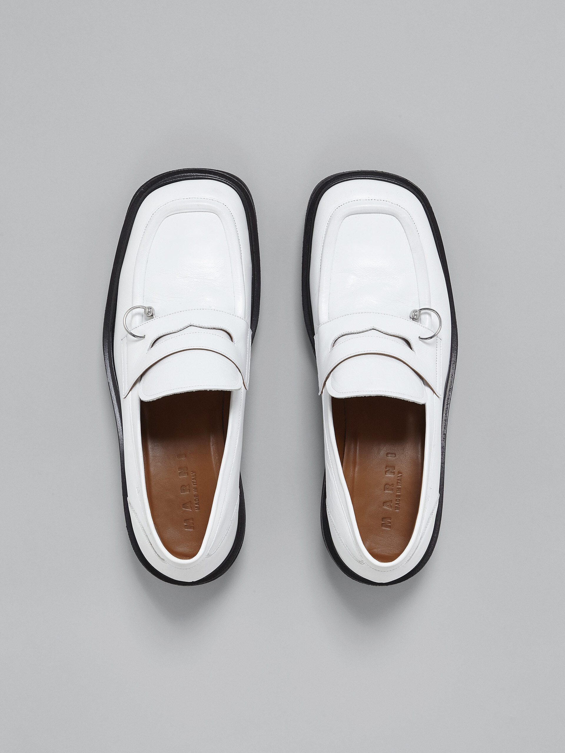 WHITE SHINY LEATHER MOCCASIN - 4