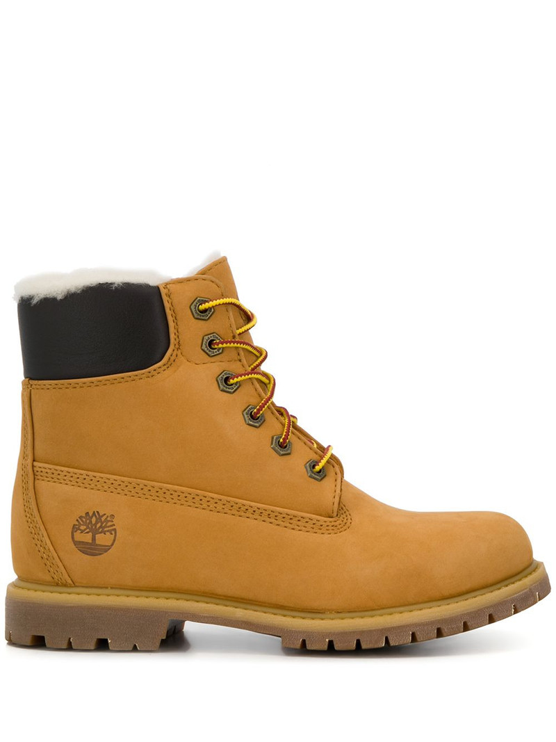 lace-up ankle boots 1