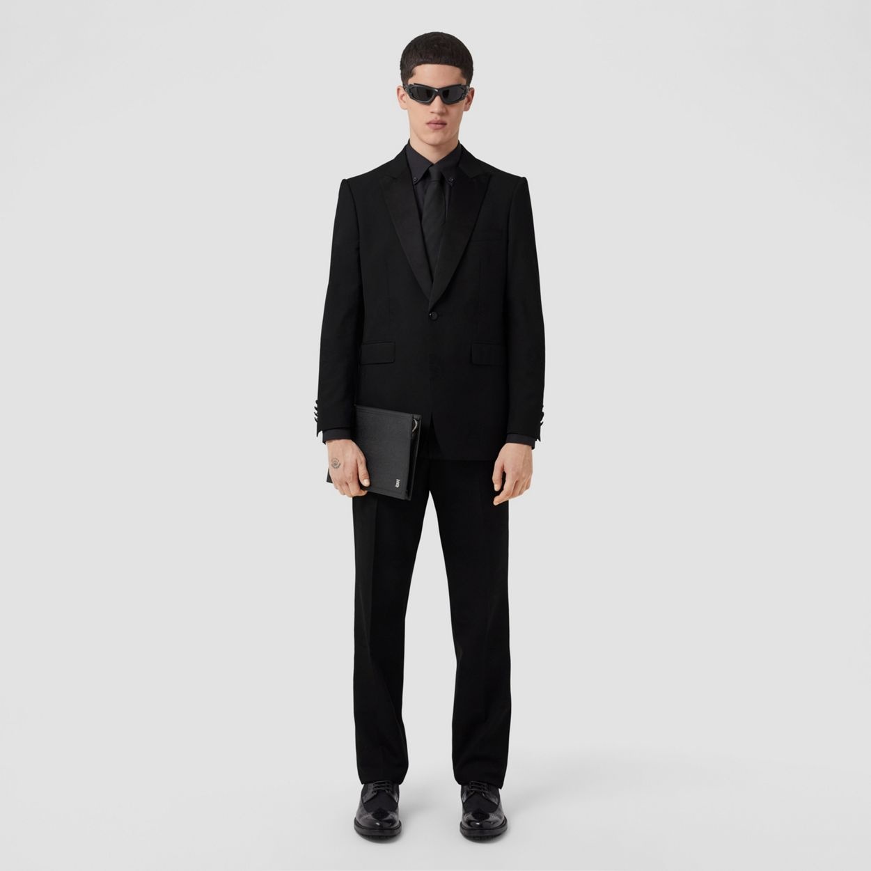 English Fit Oak Leaf Crest Wool Cotton Tuxedo Jacket - 4