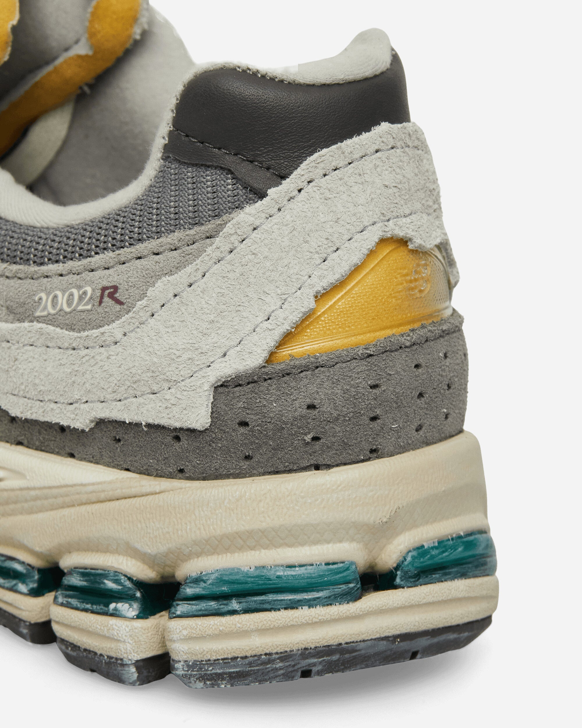 2002R 'Protection Pack' Sneakers Rain Cloud / Magnet - 6