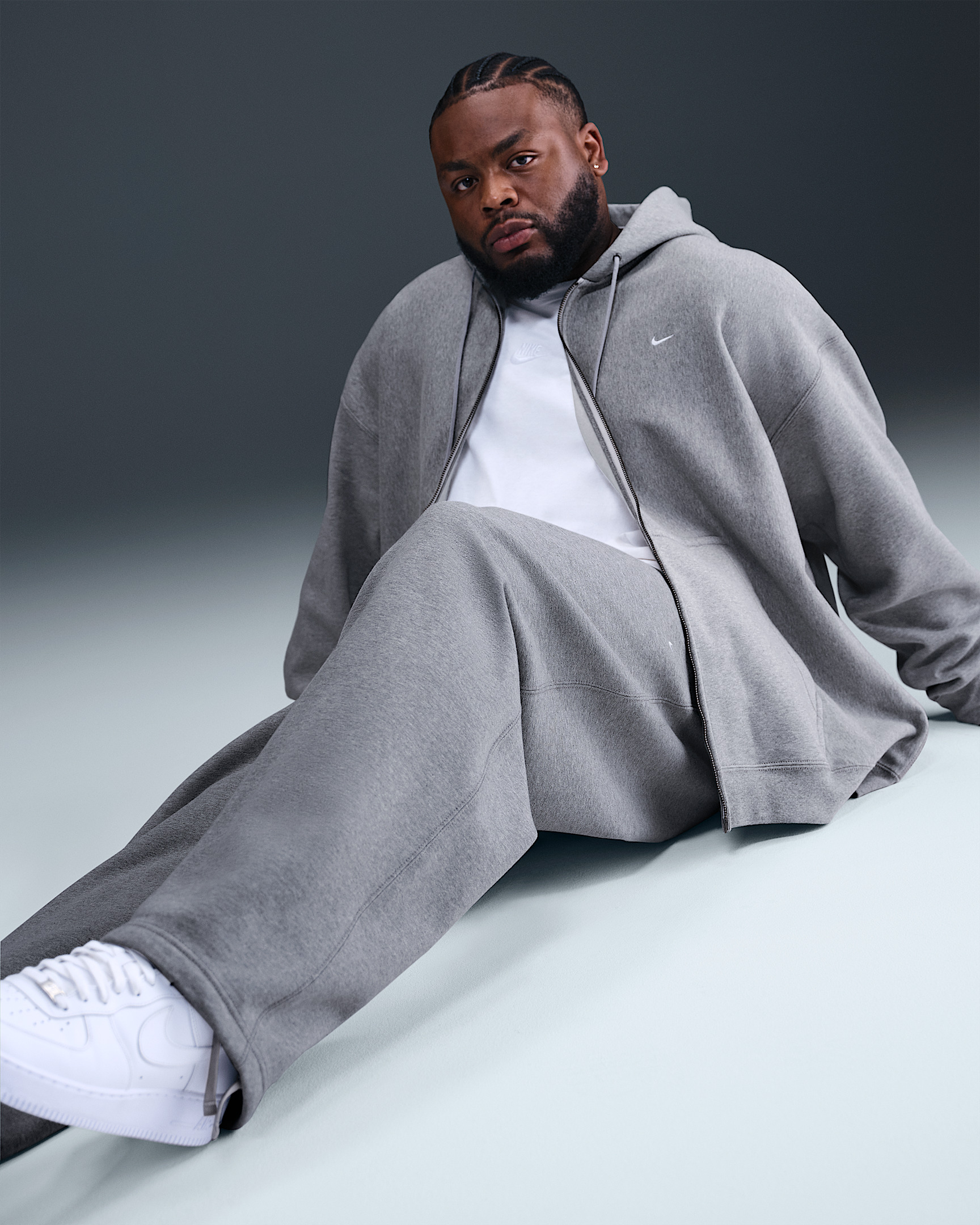 Nike Solo Swoosh Men's Fleece Open-Hem Pants - 11