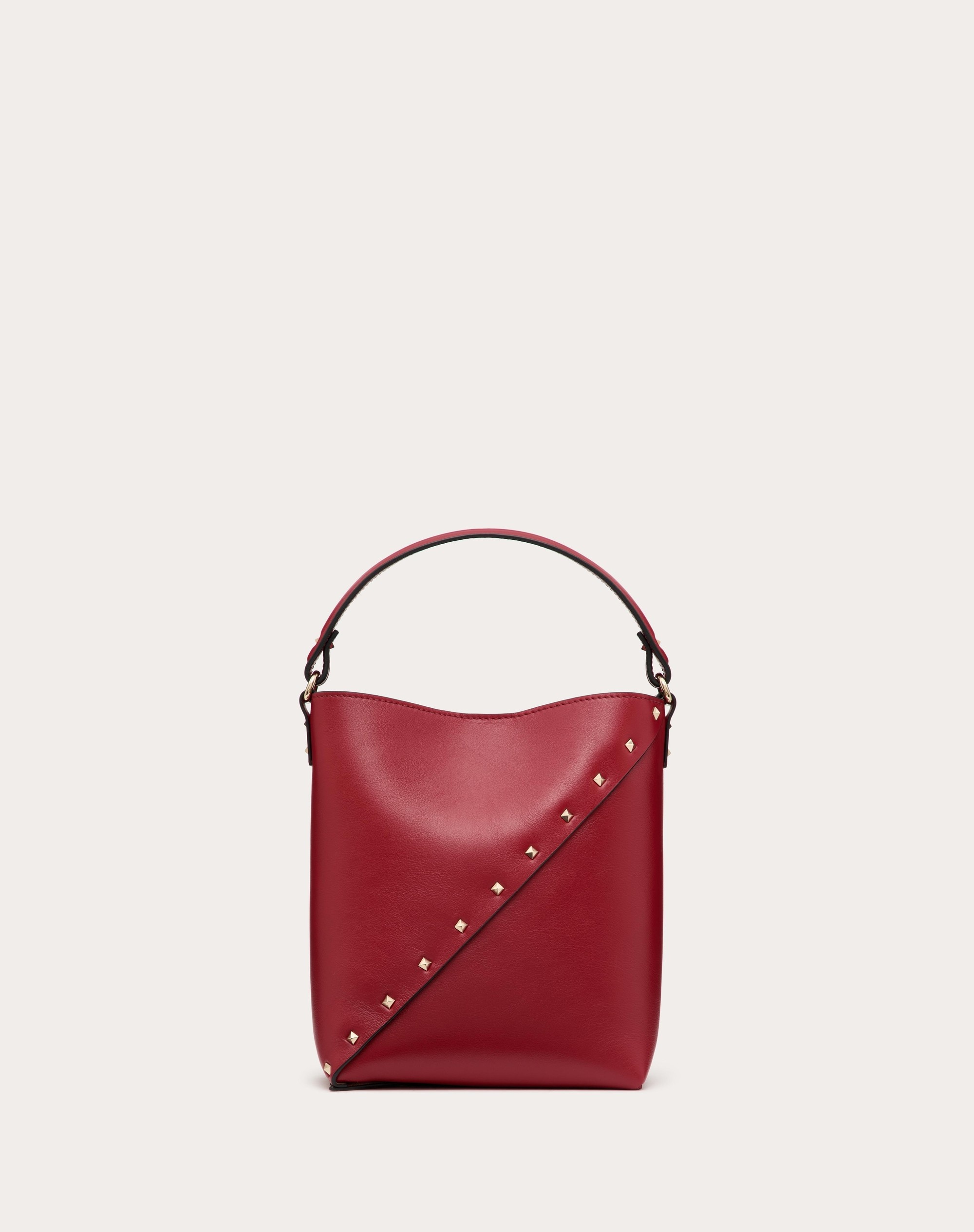 【関税＆送料込み】Valentino Garavani Bucket Bags Rockstud Grainy Calfskin Bucket Bag for Woman in Black