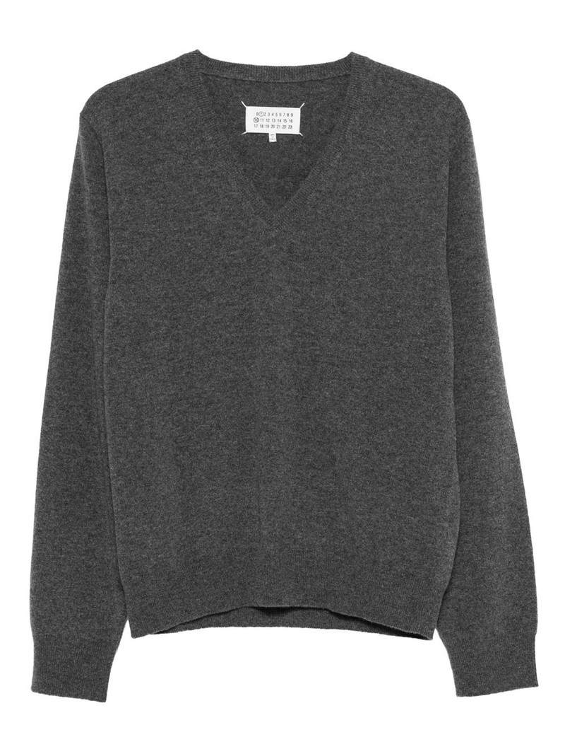 V-neck sweater 1
