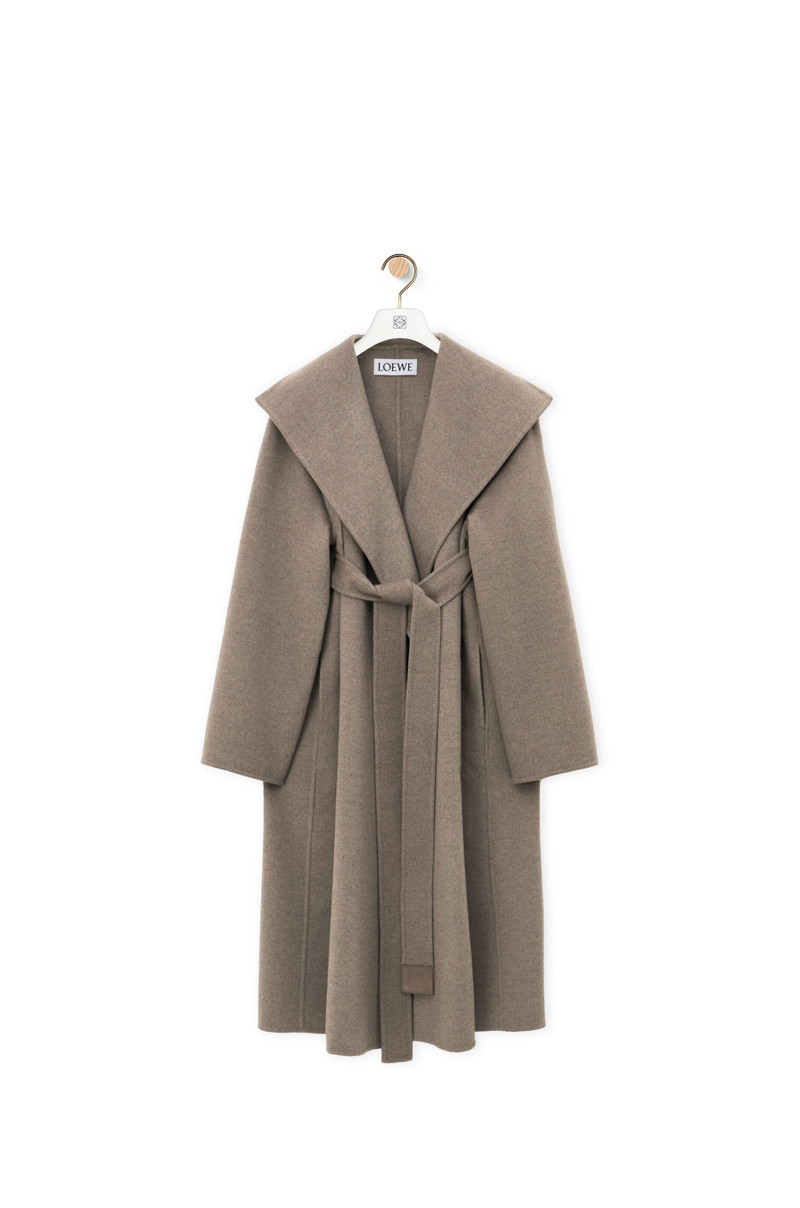 Belted coat in wool and cashmere 1