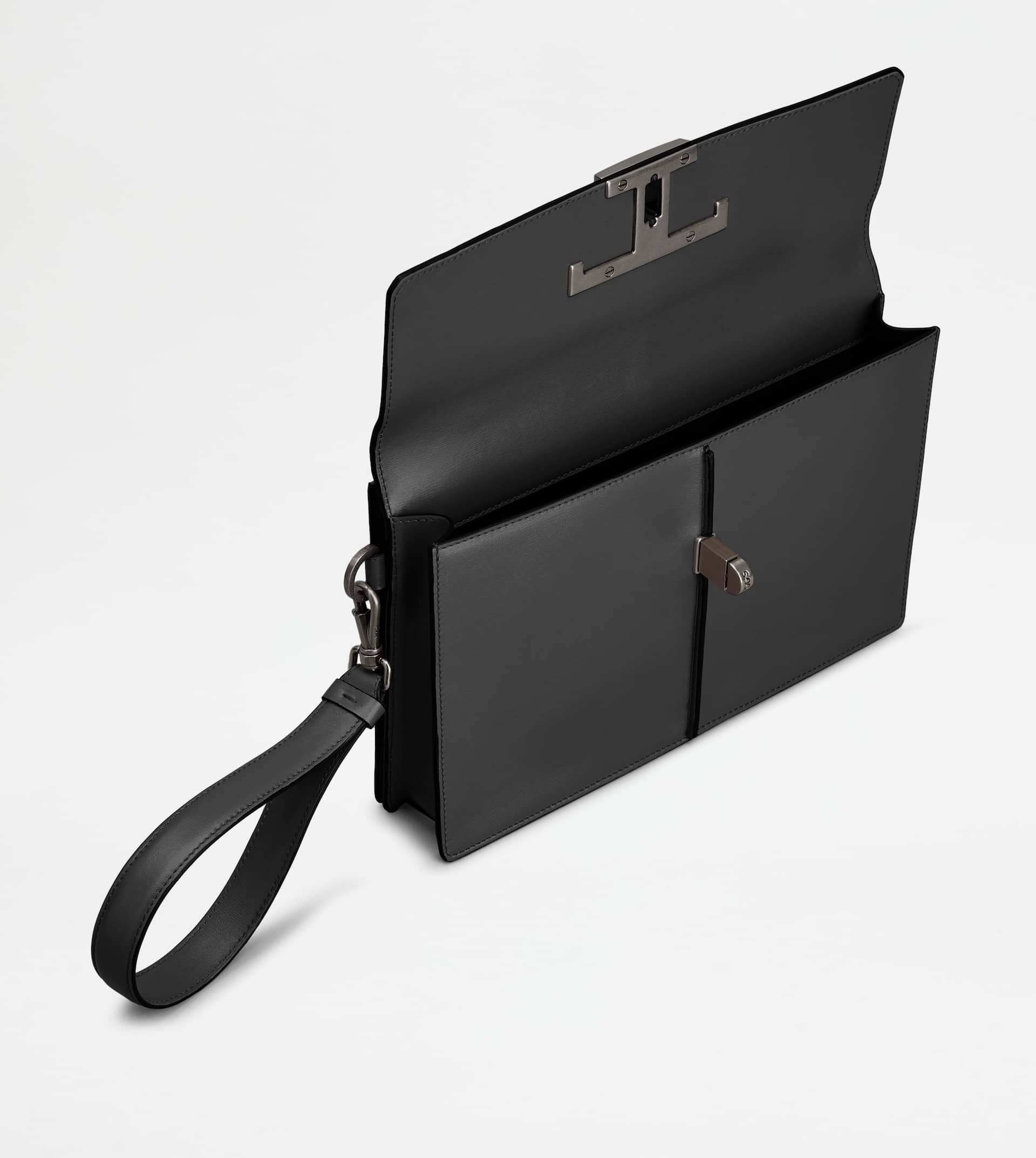 T TIMELESS CLUTCH BAG IN LEATHER - BLACK - 2