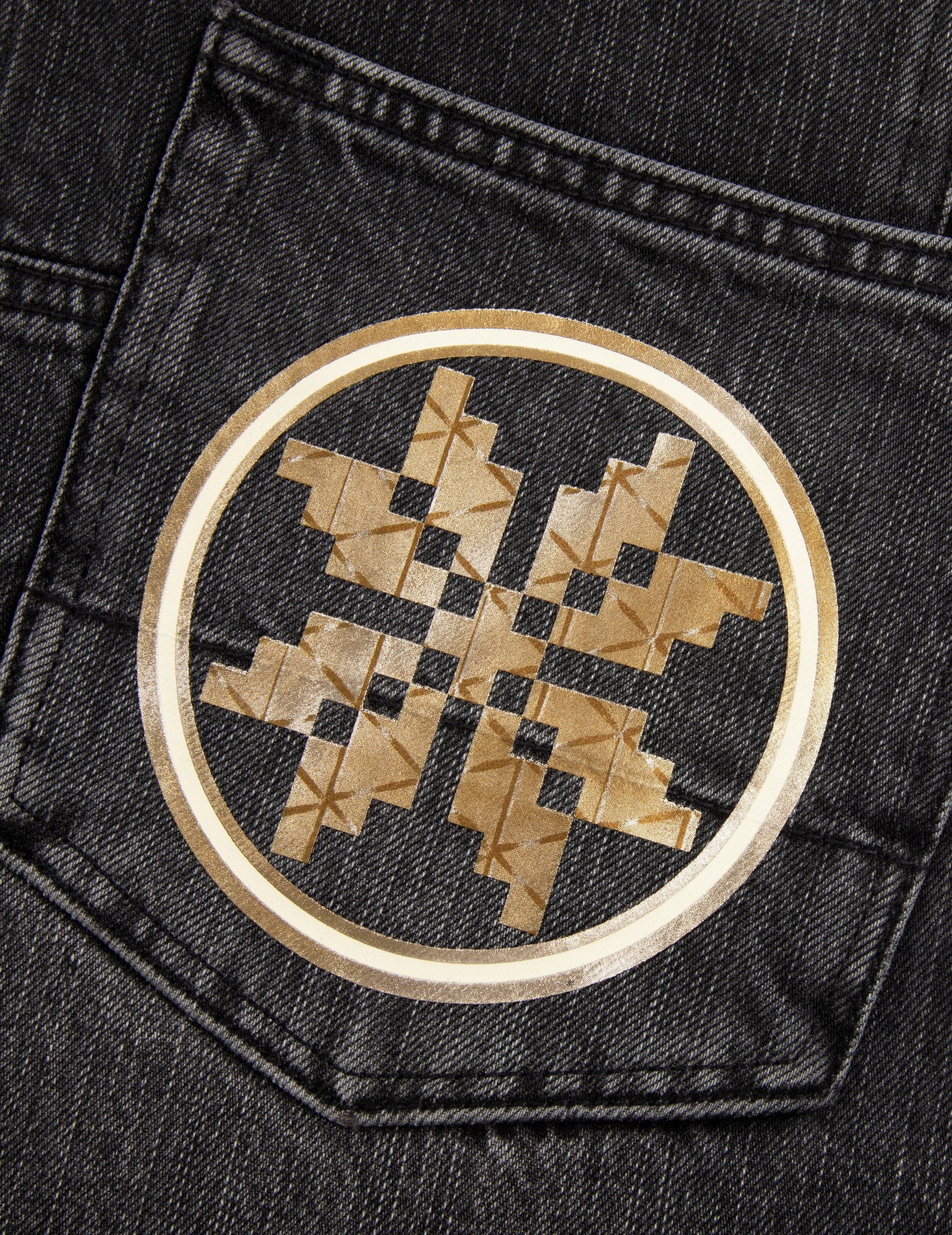 Distressed Studded Daicock and Fair Isle Snowflake Printed Pocket Fashion Fit Jeans - 4