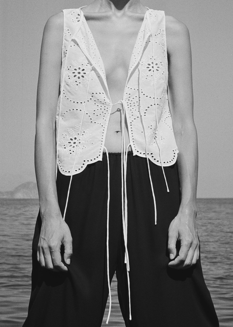 Matteau Broderie Tie Blouse - White 10