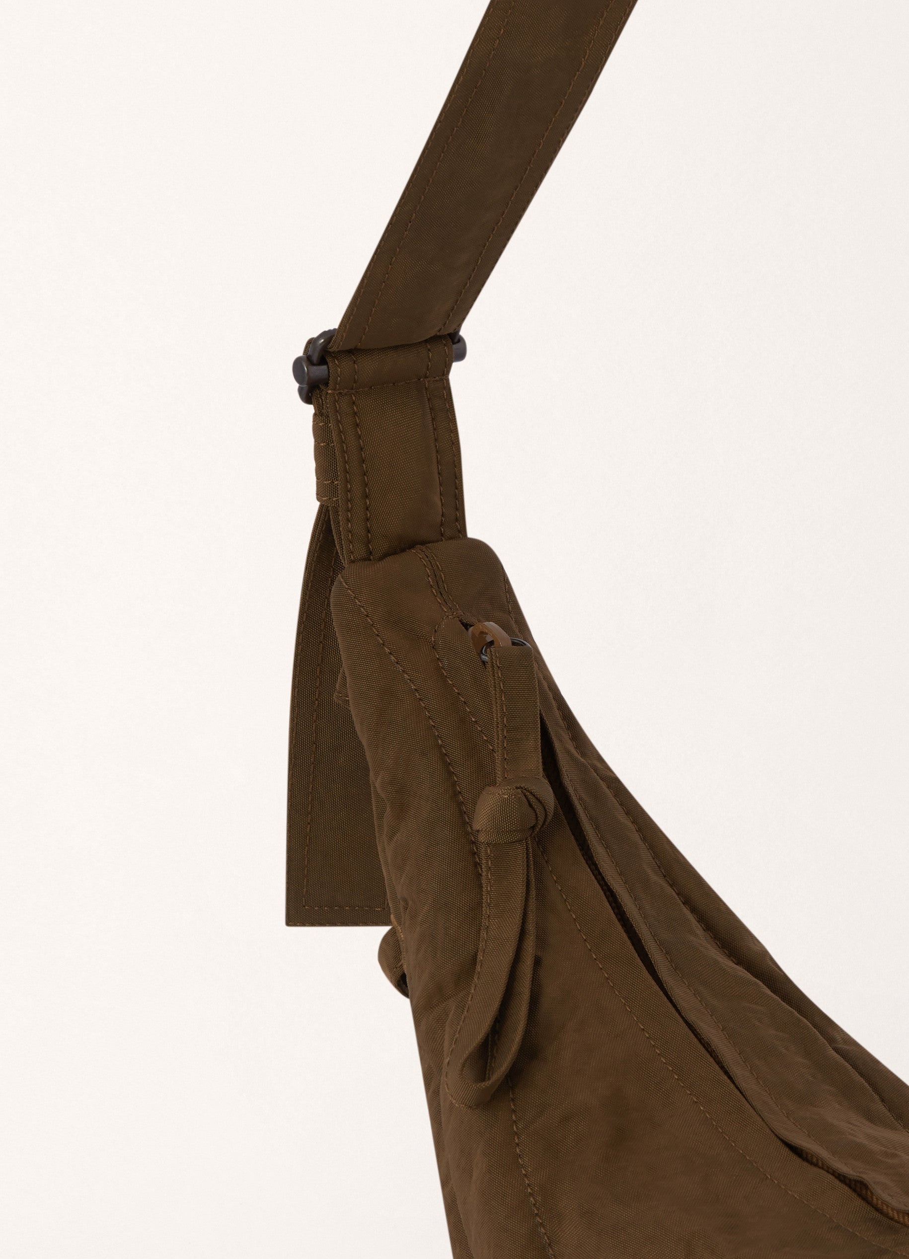 SMALL SOFT GAME BAG
NYLON CANVAS - 3