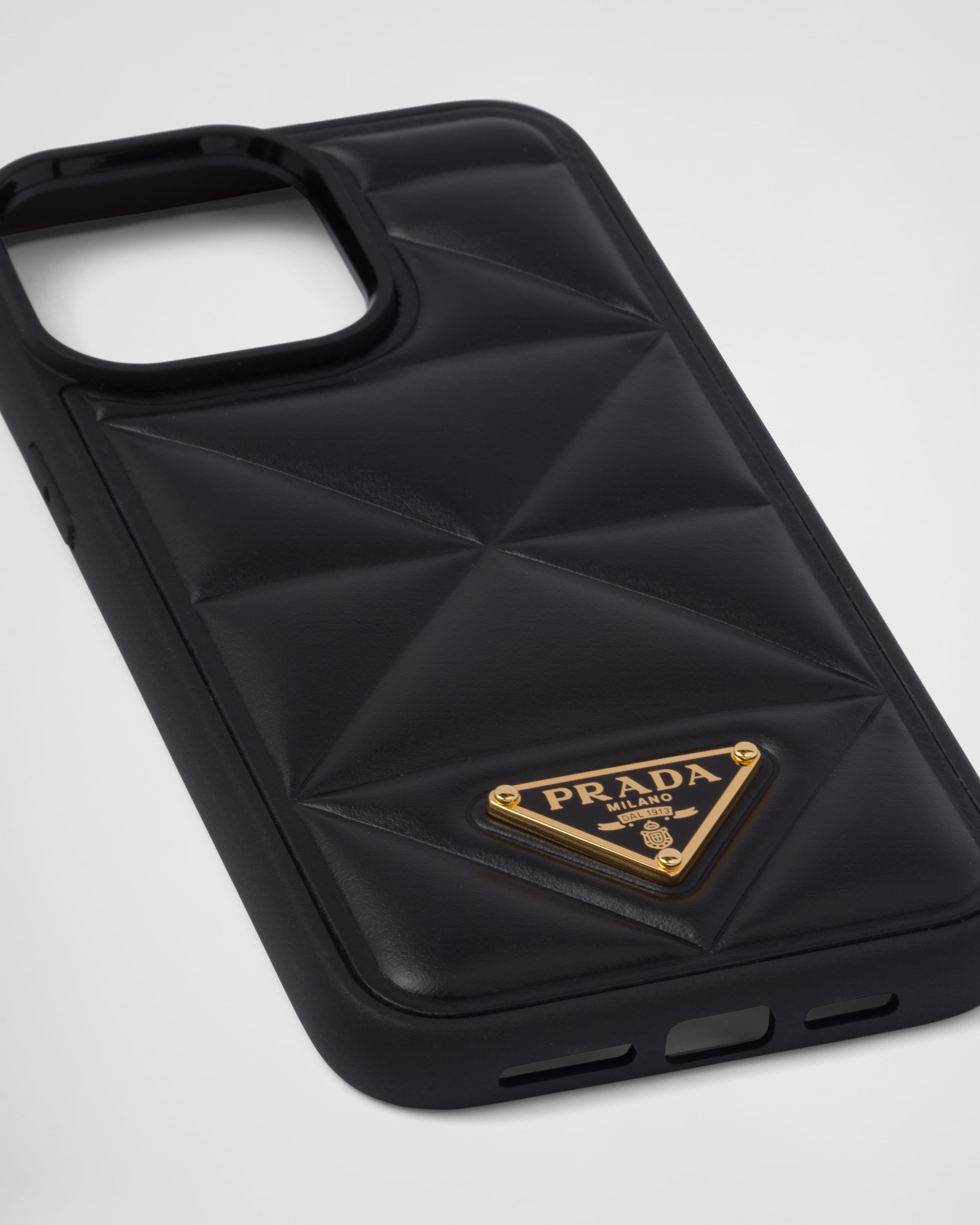 Prada triangle-logo AirTag Holder - Farfetch