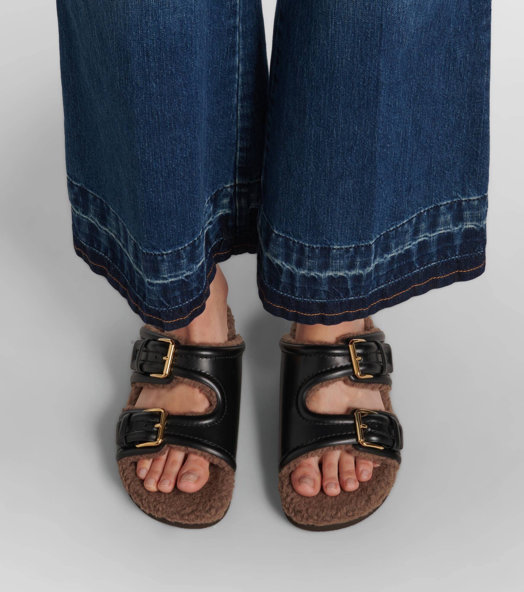 Faux fur-trimmed leather sandals - 7