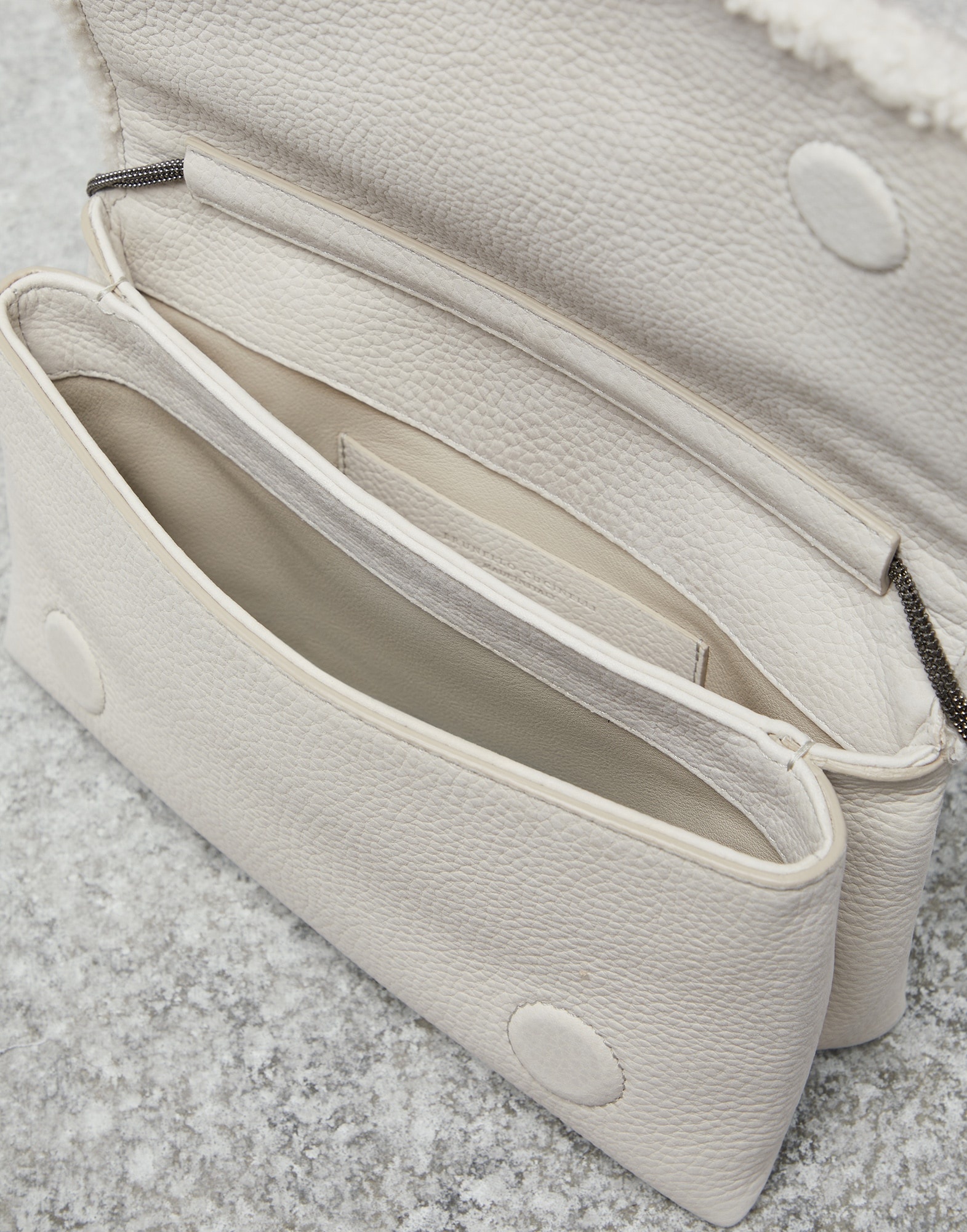 Nubuck city bag with shearling trims and precious chain - 5