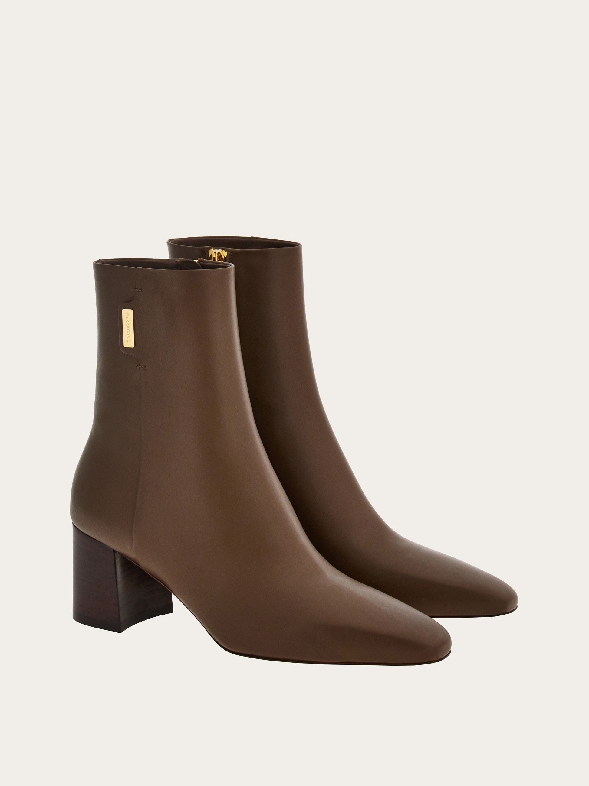 Ankle boot with golden tab - 5