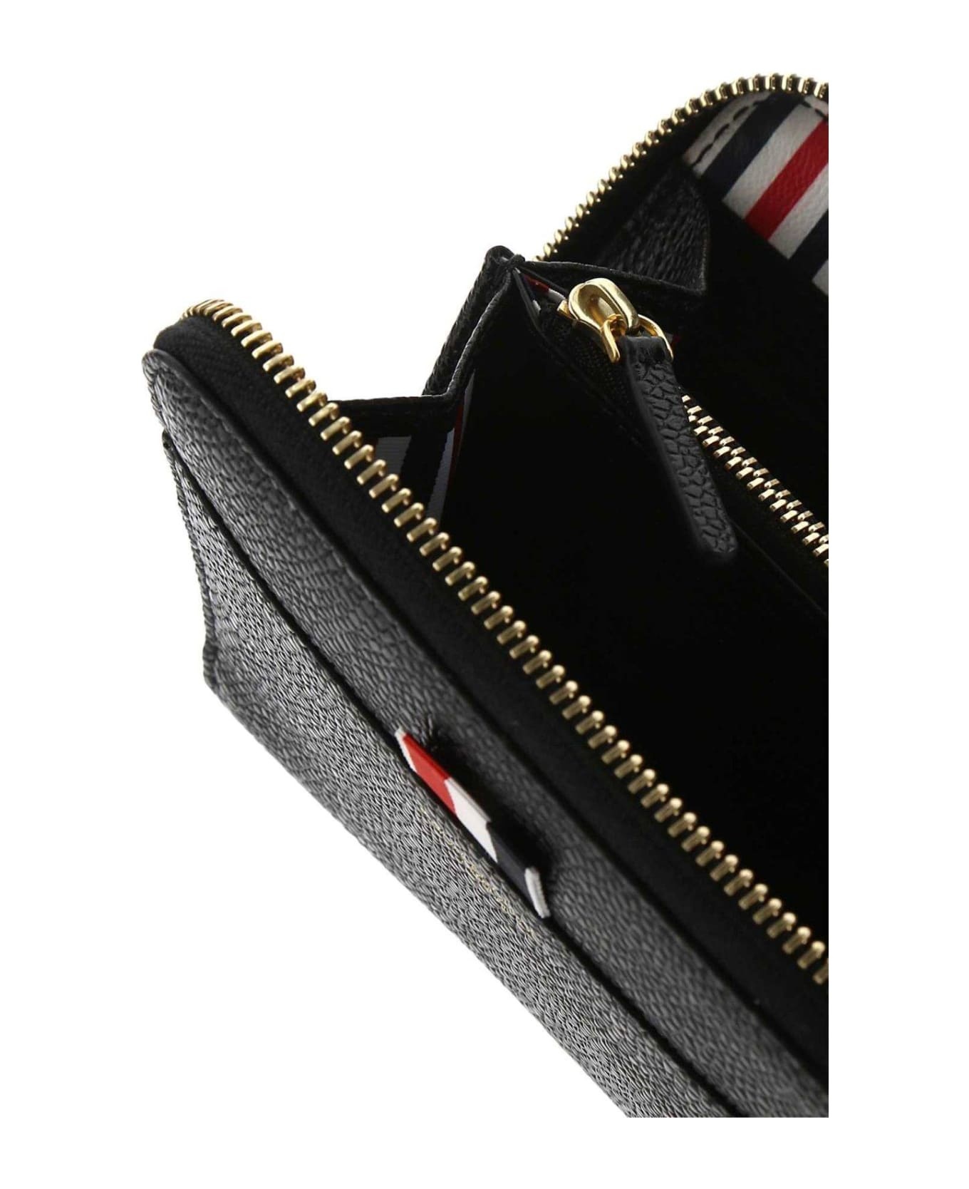 Logo Embossed Zipped Wallet - 4