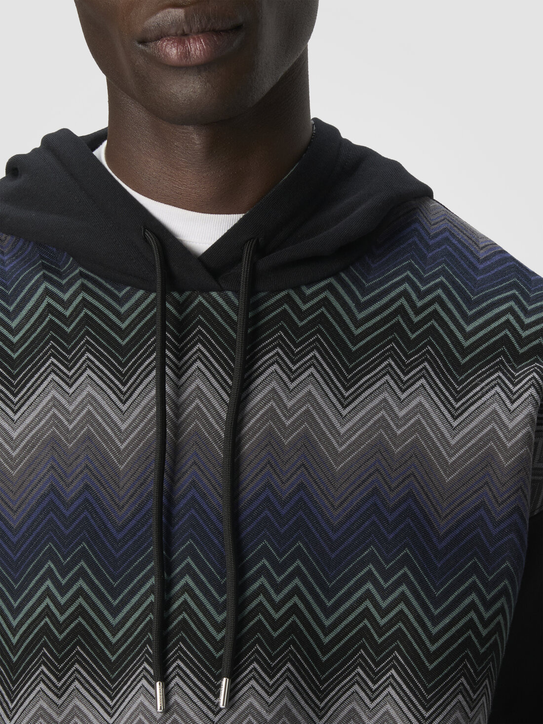 Hoodie with zigzag insert - 5