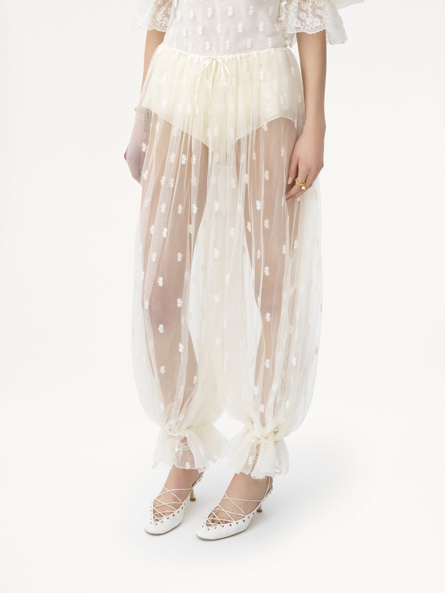 DRAWSTRING PANTS IN EMBROIDERED LACE - 4