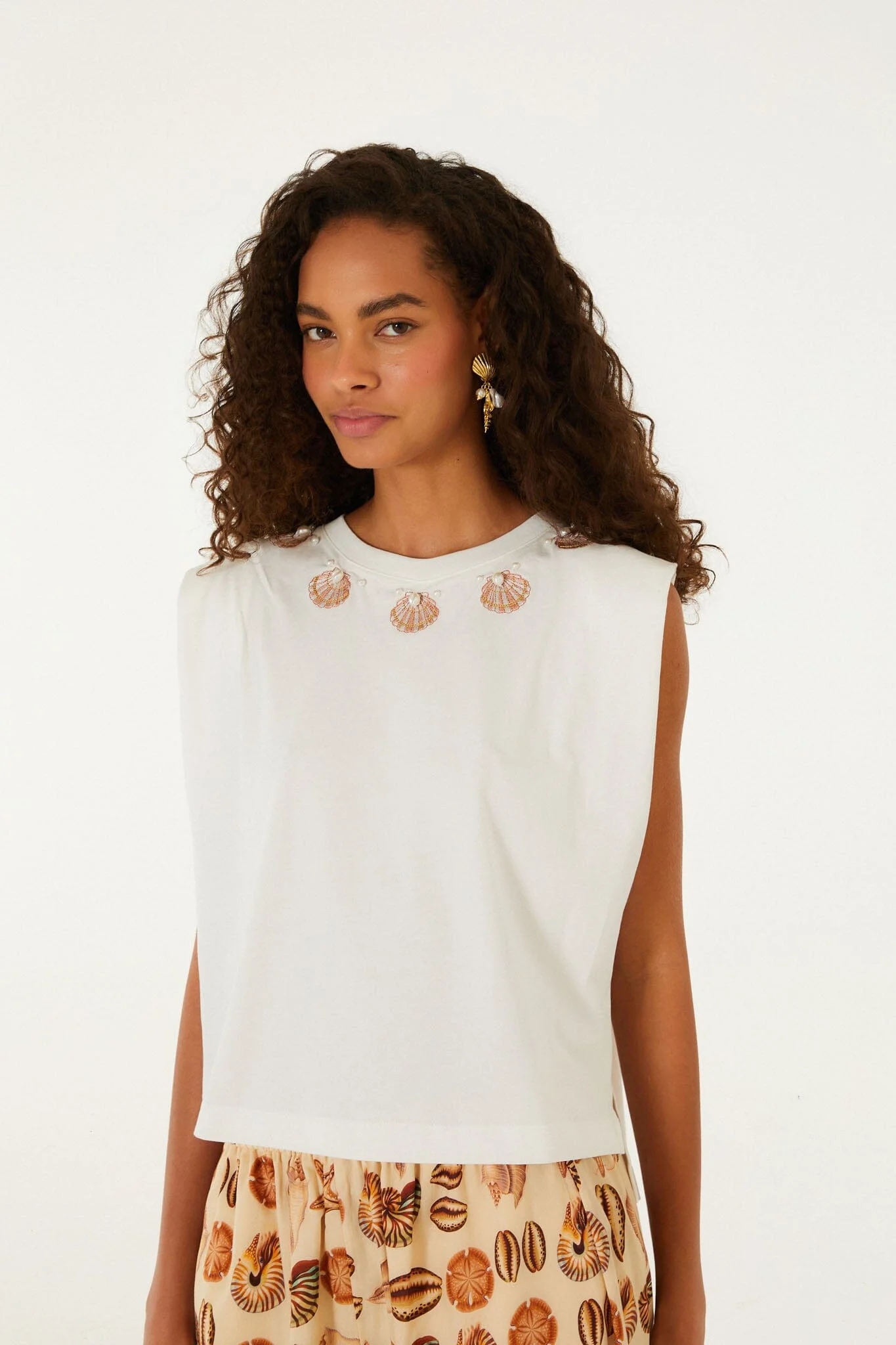 Off-White Seashell Embroidery Padded Shoulders T-Shirt - 1