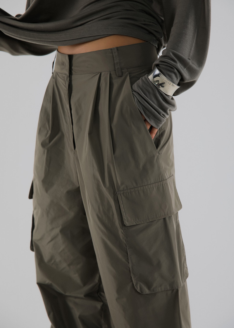 Koa Cargo Pants - Khaki 4