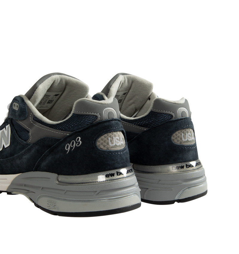 MADE IN USA 993 SNEAKER 3